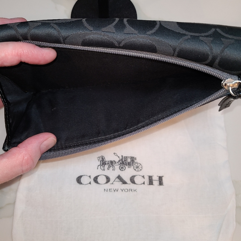 Vintage Coach Y2K Signature Jacquard Black Leather Clutch Wallet EUC - Picture 5 of 9